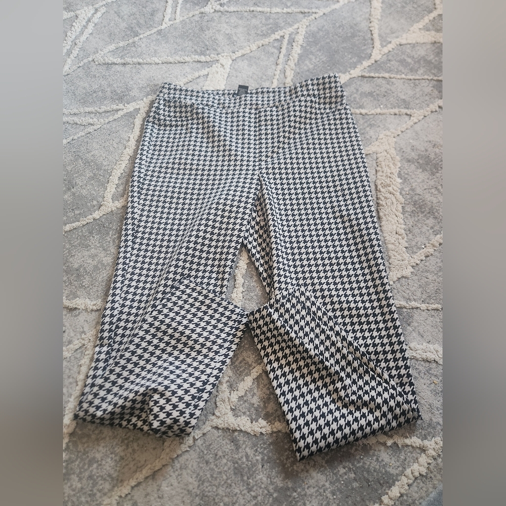 Soho Apparrel LTD. Black and White Houndstooth Pants